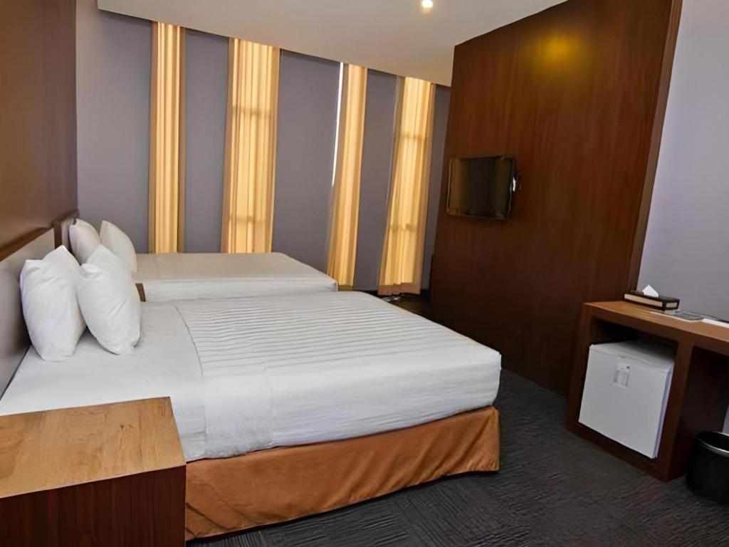 Plan B Hotel Padang  Eksteriør billede