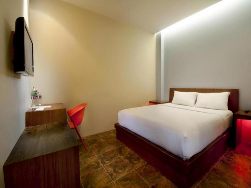 Plan B Hotel Padang  Eksteriør billede