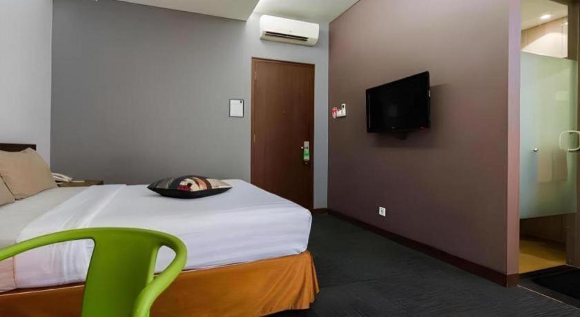 Plan B Hotel Padang  Eksteriør billede