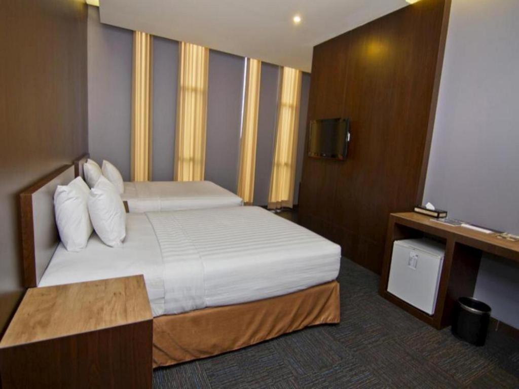 Plan B Hotel Padang  Eksteriør billede